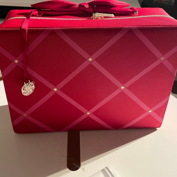 New! Estee lauder makeup set + makeup case - Picture 5 of 7